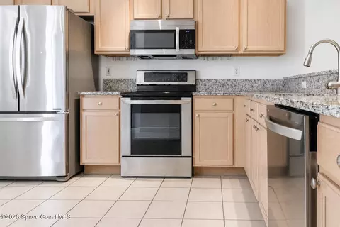 Kitchen - 35 Pinafore Pl, Indialantic, FL 32903 photo 2 of 2