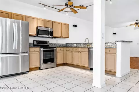 Kitchen - 35 Pinafore Pl, Indialantic, FL 32903 photo 1 of 2