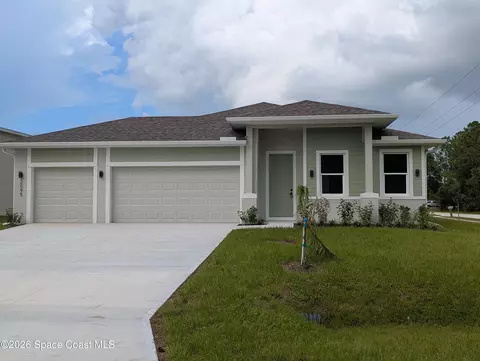 2095 Tahoe Ave SE, Palm Bay, FL 32909