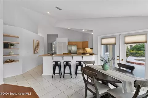 Dining - 569 Spring Lake Dr, Melbourne, FL 32940 photo 4 of 4