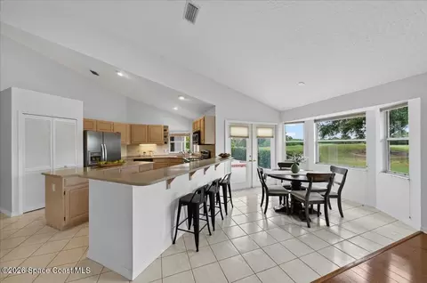 Kitchen - 569 Spring Lake Dr, Melbourne, FL 32940 photo 5 of 5