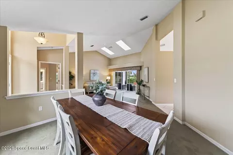 Dining - 569 Spring Lake Dr, Melbourne, FL 32940 photo 2 of 4