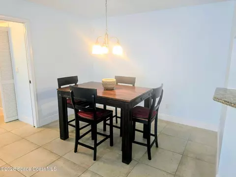 Dining - 7667 N Wickham Rd #516, Melbourne, FL 32940 photo 2 of 2