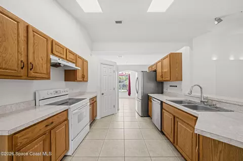 Kitchen - 5145 Melody St, Cocoa, FL 32927 photo 4 of 4