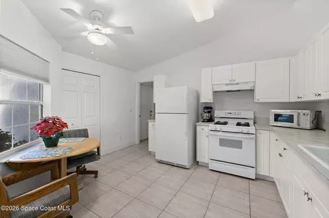 Kitchen - 967 Villa Dr, Melbourne, FL 32940 photo 1 of 2
