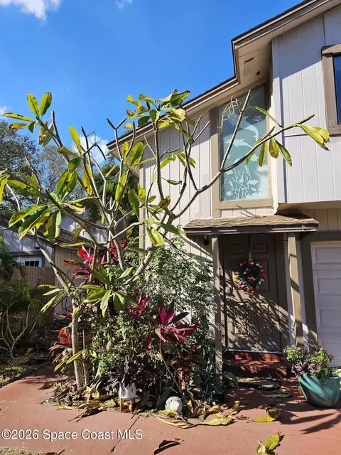 5 Fairway Dr #8, Cocoa Beach, FL 32931