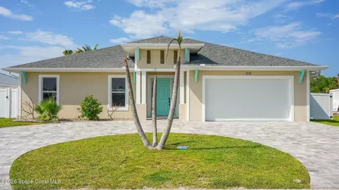 318 Angelo Ln, Cocoa Beach, FL 32931