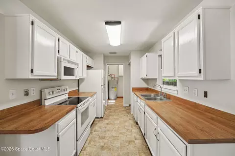 Kitchen - 7200 Hartman St, Cocoa, FL 32927 photo 1 of 5