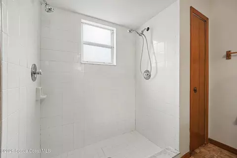 Bath - 7200 Hartman St, Cocoa, FL 32927 photo 2 of 4