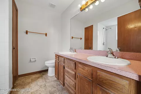 Bath - 7200 Hartman St, Cocoa, FL 32927 photo 1 of 4