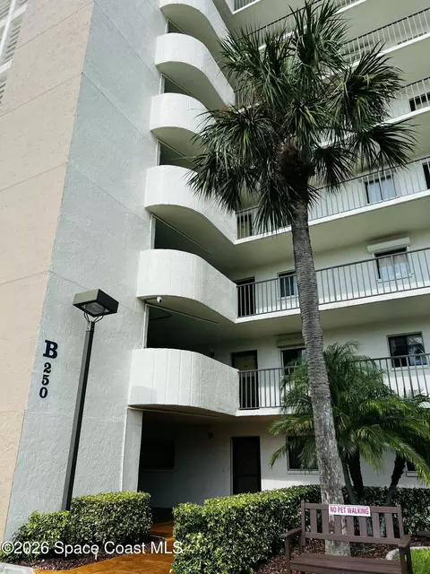 250 S Sykes Creek Pkwy #B708, Merritt Island, FL 32952