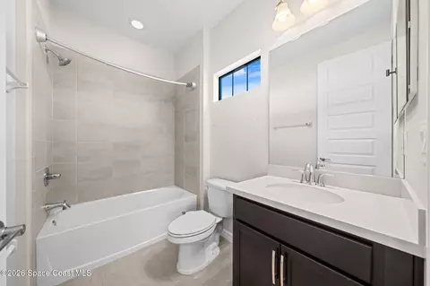 Bath - 8008 Gullen Dr, Melbourne, FL 32940 photo 2 of 6