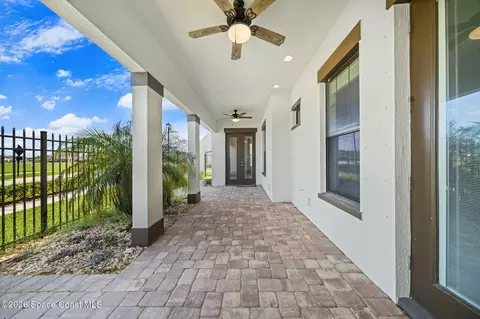 Exterior - 8008 Gullen Dr, Melbourne, FL 32940 photo 3 of 8