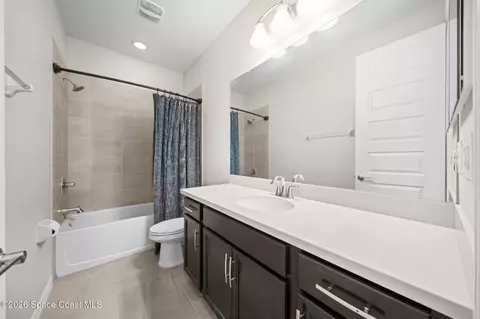 Bath - 8008 Gullen Dr, Melbourne, FL 32940 photo 1 of 6