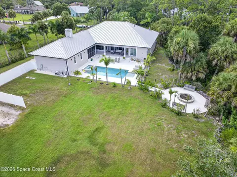 Exterior - 3865 Reynolds Rd, Malabar, FL 32950 photo 15 of 32