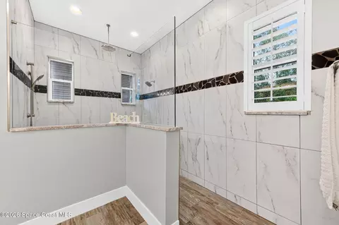 Bath - 3865 Reynolds Rd, Malabar, FL 32950 photo 4 of 5