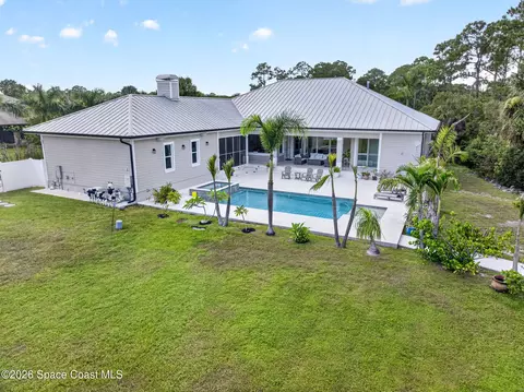 Exterior - 3865 Reynolds Rd, Malabar, FL 32950 photo 17 of 32