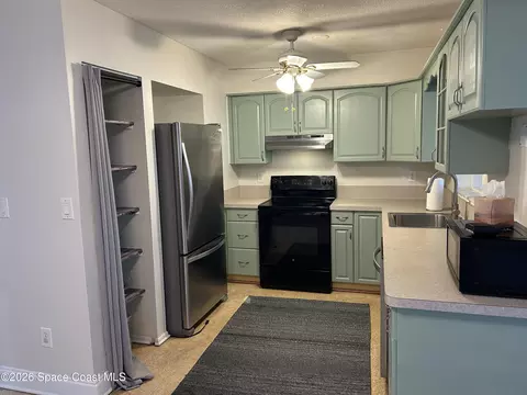 Kitchen - 858 Bianca Dr NE, Palm Bay, FL 32905 photo 1 of 1