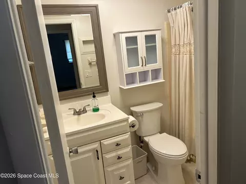 Bath - 858 Bianca Dr NE, Palm Bay, FL 32905 photo 2 of 2