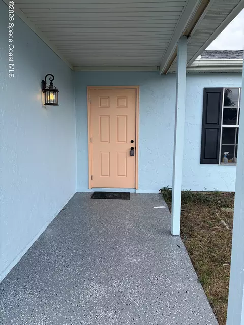 1136 Minnet Ct NE, Palm Bay, FL 32905