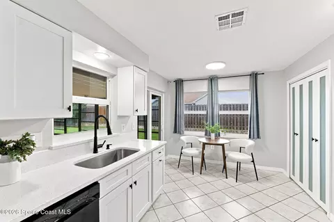 Kitchen - 846 Raintree Ave, Rockledge, FL 32955 photo 3 of 4