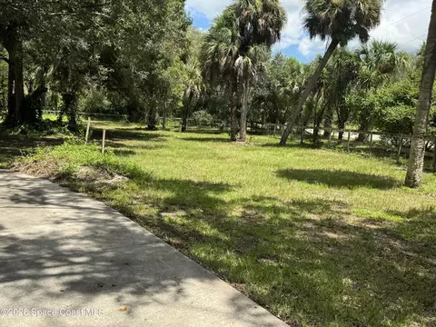 13680 101st St, Fellsmere, FL 32948