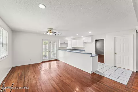 Living - 15 Park Ave, Rockledge, FL 32955 photo 2 of 4
