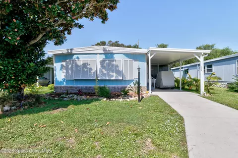 1115 Wren Cir, Barefoot Bay, FL 32976
