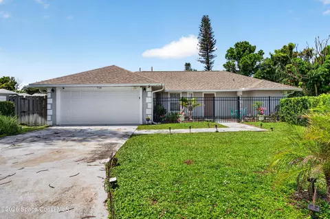 714 John Carroll Ln, Melbourne, FL 32904