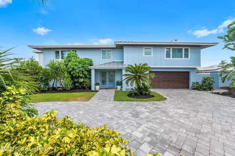 417 Riverview Ln, Melbourne Beach, FL 32951
