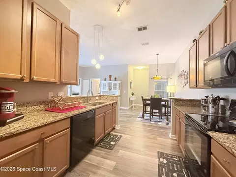Kitchen - 4066 Meander Pl #204, Rockledge, FL 32955 photo 2 of 4