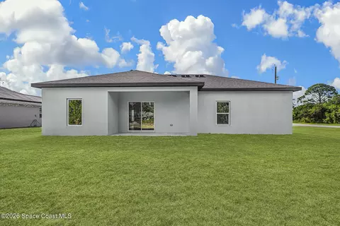 106 Okeefe St SE, Palm Bay, FL 32909