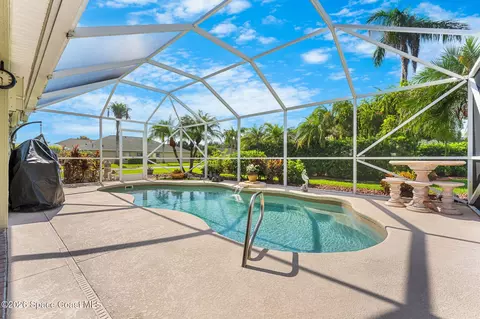 Exterior - 3672 Shawnee Ln, Melbourne, FL 32901 photo 2 of 9