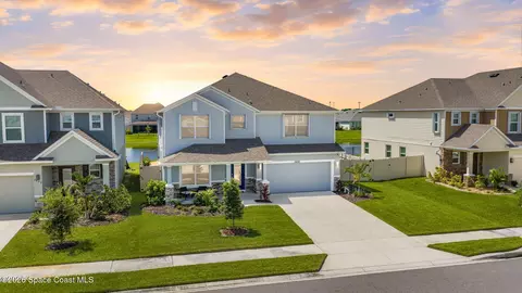 2432 Carrick St NW, Palm Bay, FL 32907