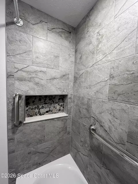 Bath - 406 Three Oaks Dr, Edgewater, FL 32141 photo 6 of 6