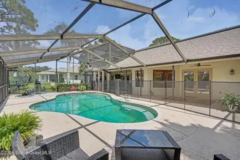 Exterior - 3750 Shady Run Rd, Melbourne, FL 32934 photo 4 of 7