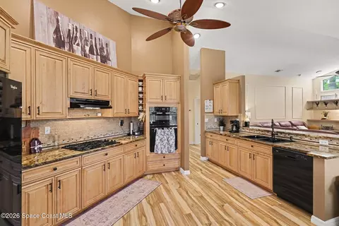 Kitchen - 3750 Shady Run Rd, Melbourne, FL 32934 photo 1 of 3