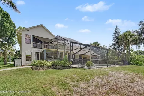 Exterior - 3750 Shady Run Rd, Melbourne, FL 32934 photo 6 of 7
