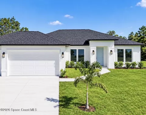 1591 Walker St SE, Palm Bay, FL 32909
