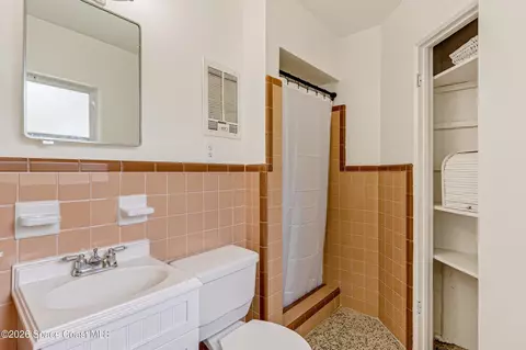 Bath - 688 Charles Dr, Melbourne, FL 32935 photo 1 of 2