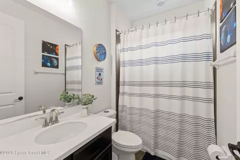 Bath - 8552 Strom Park Dr, Melbourne, FL 32940 photo 3 of 4