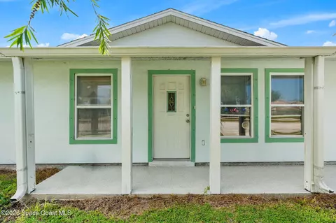 2204 Emerson Dr SE, Palm Bay, FL 32909