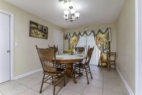 Dining - 506 Walker St, Melbourne, FL 32901 photo 5 of 5