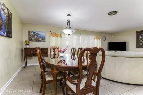Dining - 506 Walker St, Melbourne, FL 32901 photo 3 of 5