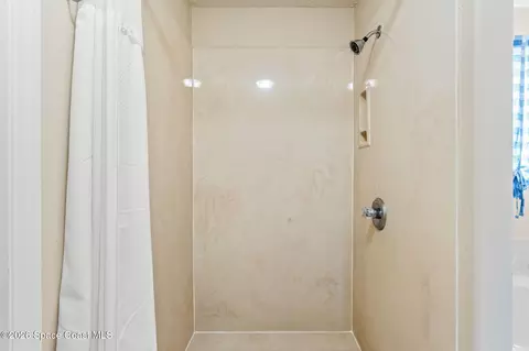 Bath - 4281 Brantley Cir, Rockledge, FL 32955 photo 4 of 5