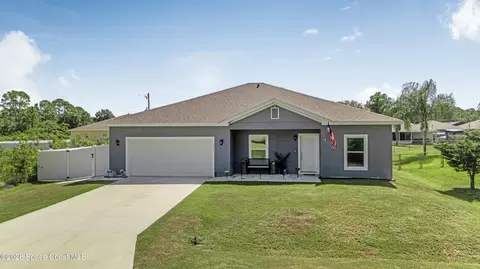 2111 Thames Rd SE, Palm Bay, FL 32909