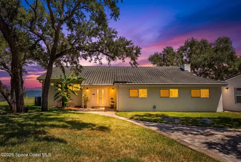 810 S Banana River Dr, Merritt Island, FL 32952
