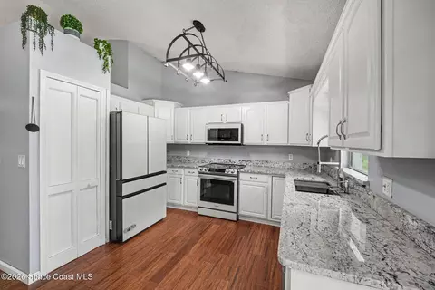 Kitchen - 7260 Freeport Rd, Cocoa, FL 32927 photo 2 of 2
