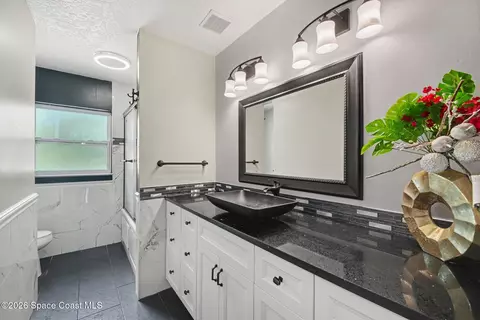 Bath - 7260 Freeport Rd, Cocoa, FL 32927 photo 4 of 4