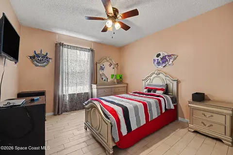 Bedroom - 7260 Freeport Rd, Cocoa, FL 32927 photo 5 of 6